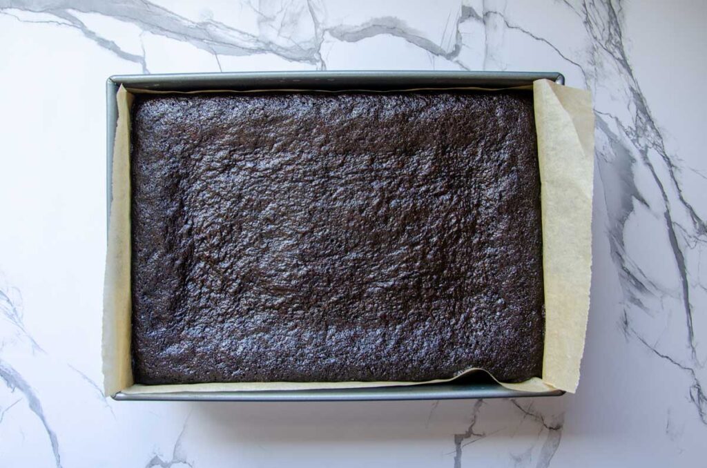 the baked chocolate cake in a pan