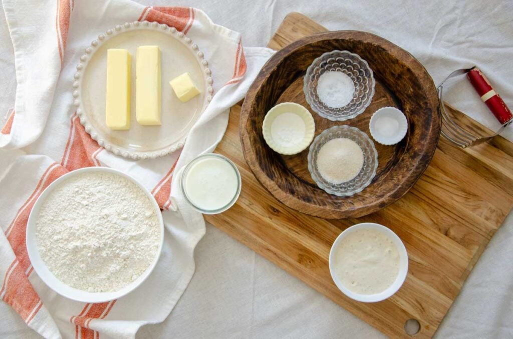 sourdough buttermilk biscuit ingredients